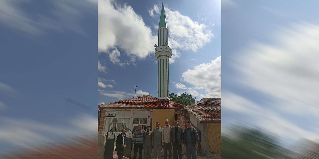 Fırtınada yıkılmıştı: Cabatobası Köyü Camii’nin minaresi yeniden yükseldi