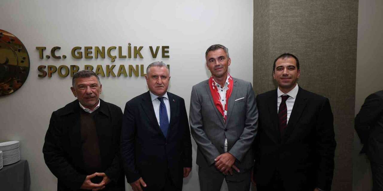 Bakan Bak, Avrupa Okul Sporları Federasyonu heyetini kabul etti