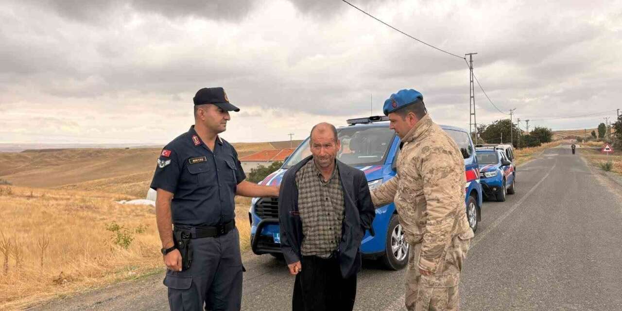 Kaybolan zihinsel engelli vatandaş dağlık arazide bulundu