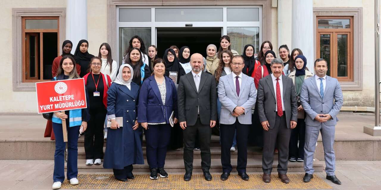 KYK öğrencilerinden İl Müftülüğüne anlamlı ziyaret