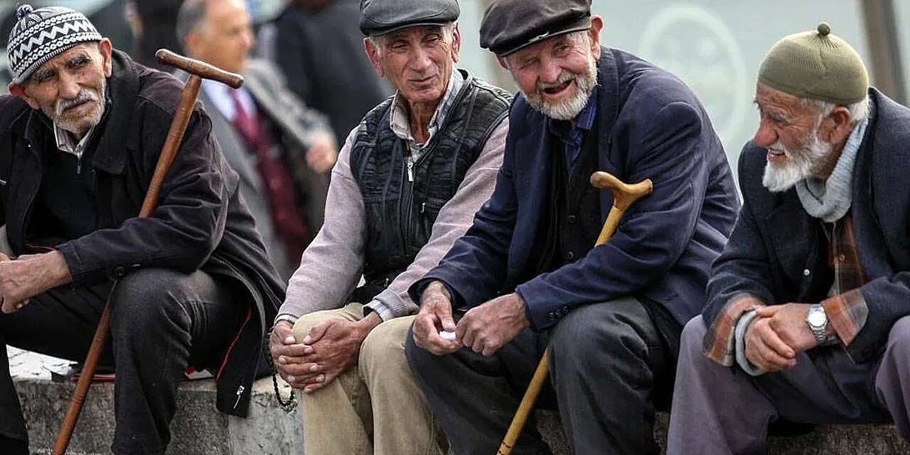 Kademeli emeklilikte yeni gelişme! 1999 sonrası sigortalılar için harekete geçildi