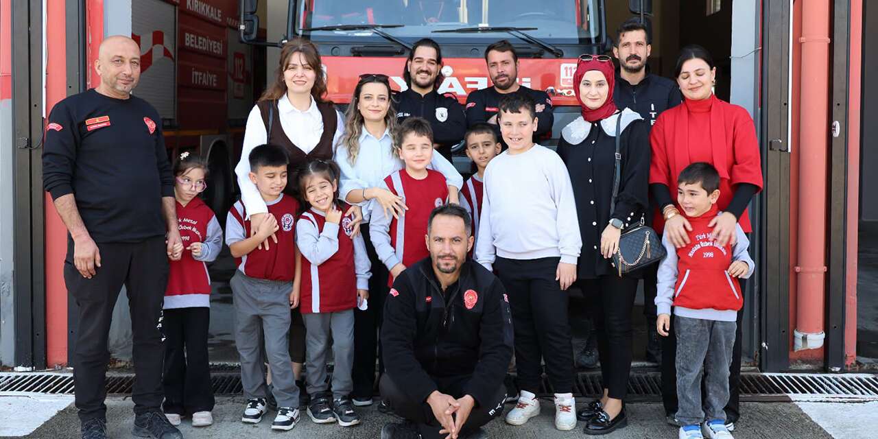 Minikler itfaiyeci oldu: Hem eğlendiler hem öğrendiler