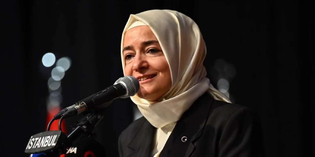 Fatma Betül Sayan Kaya, AK Parti'den ihraç edildi
