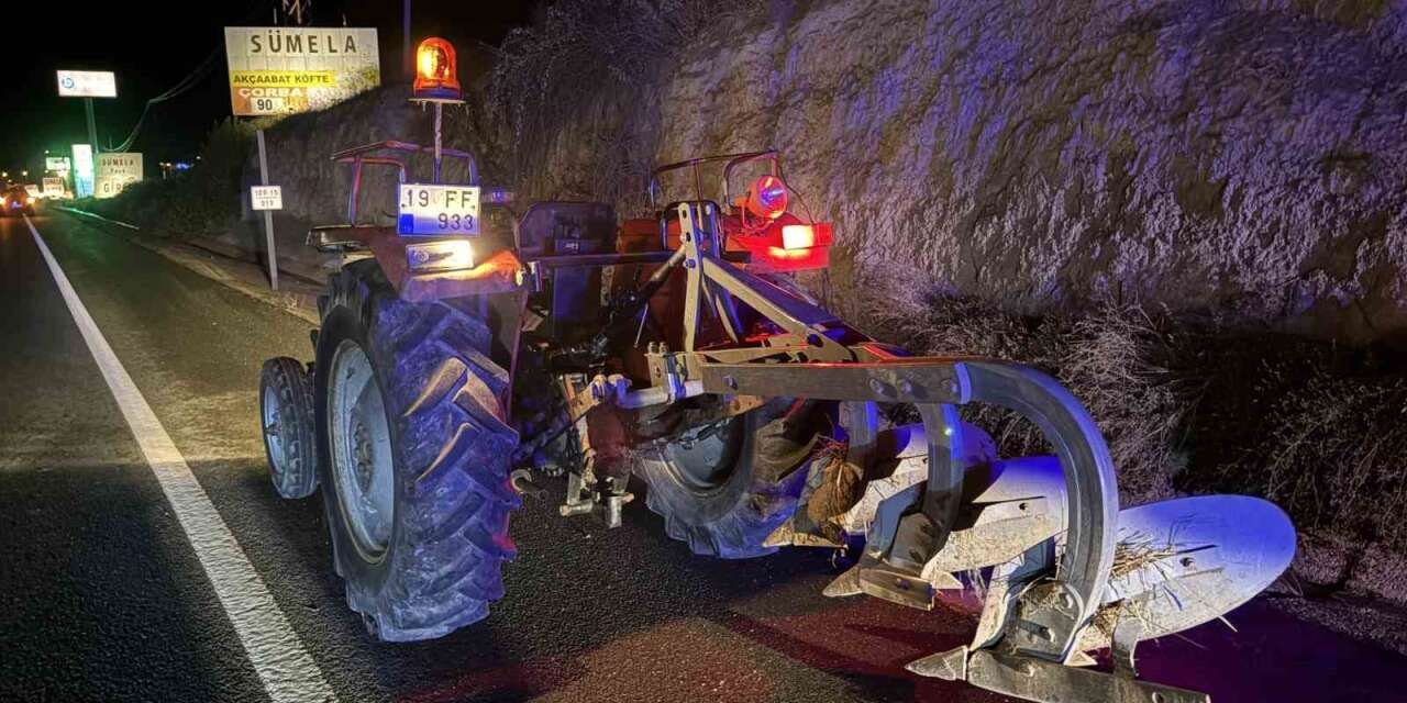 Motosiklet traktöre çarptı: 1 yaralı