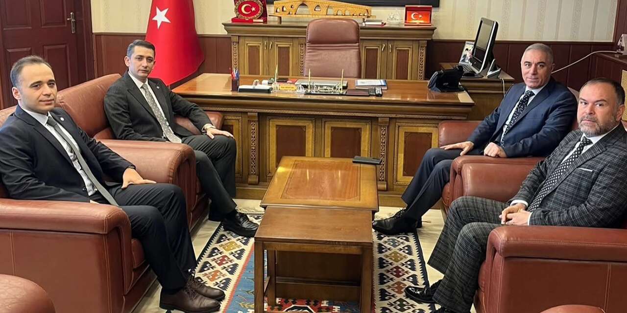 MEB müfettişleri sahada! Kaymakamlıkta önemli görüşme