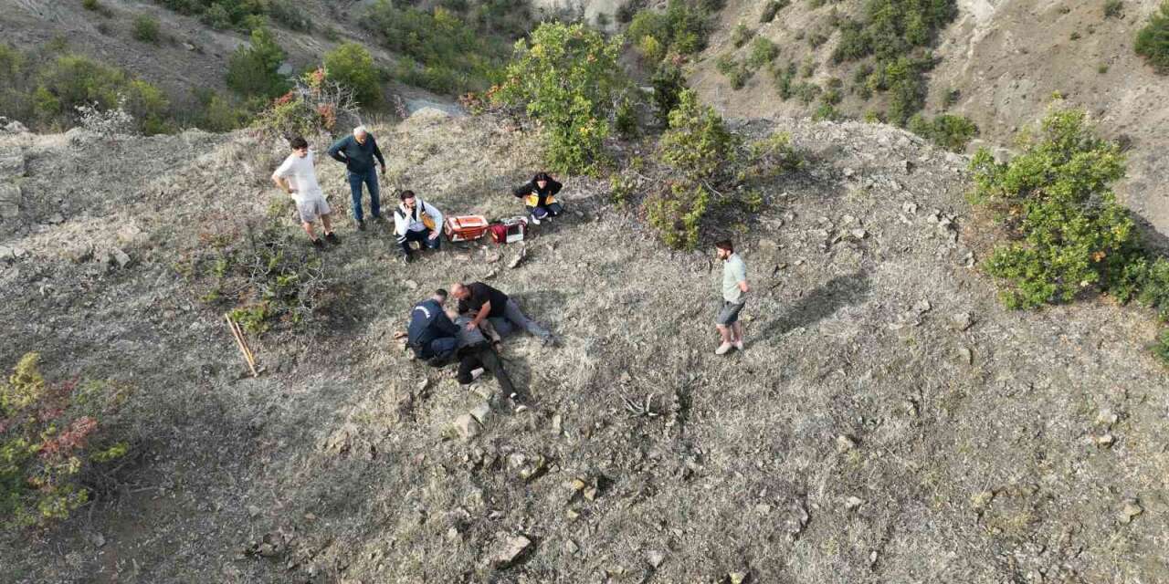 Kastamonu’da dağda fenalaşan vatandaşı ekipler sağ buldu