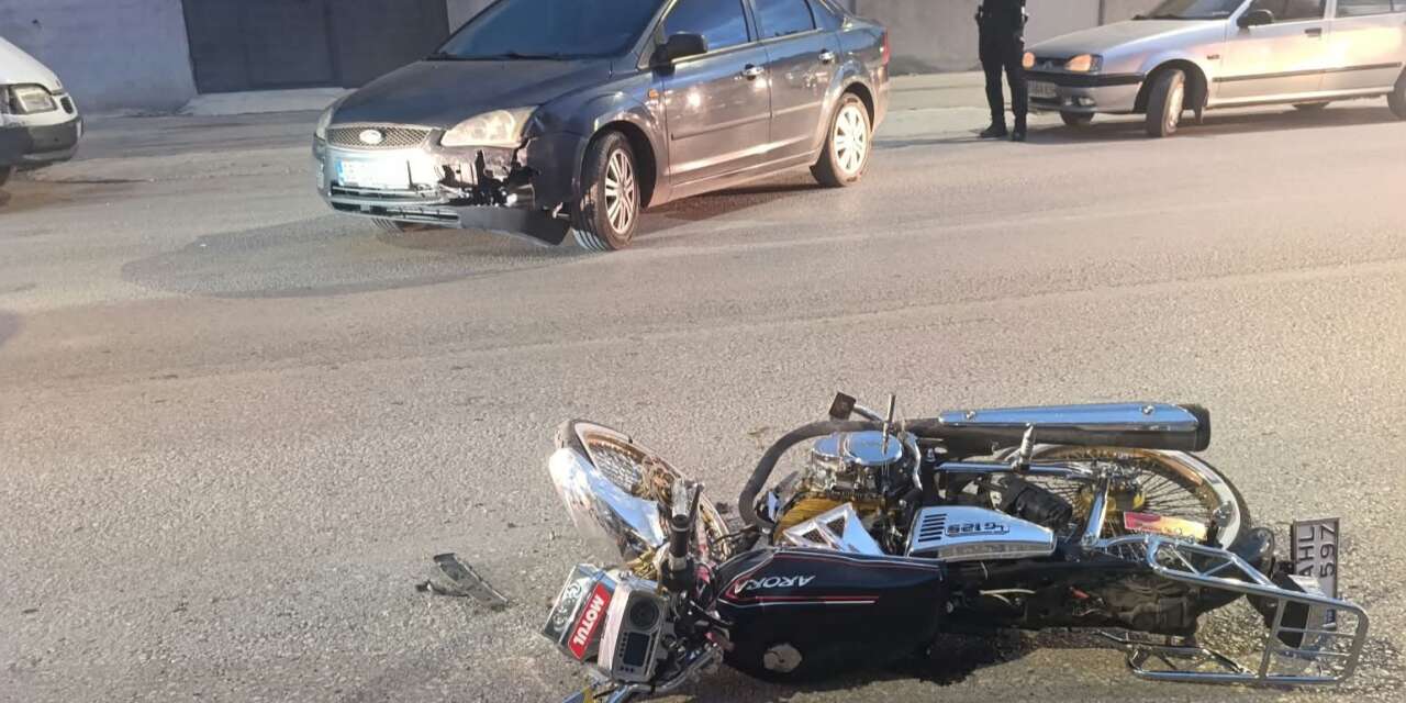 Çorum’da otomobil ile motosiklet çarpıştı: 1 yaralı