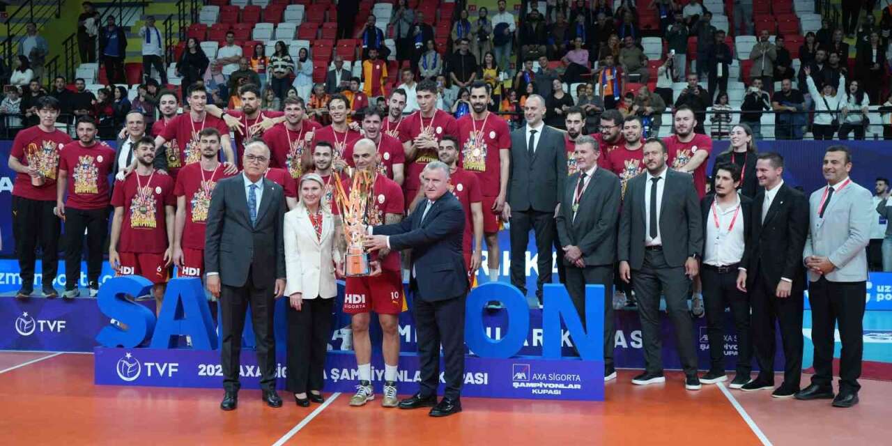 Voleybolda Şampiyonlar Kupası’nı kazanan Galatasaray, 7 yıl sonra kupa sevinci yaşadı