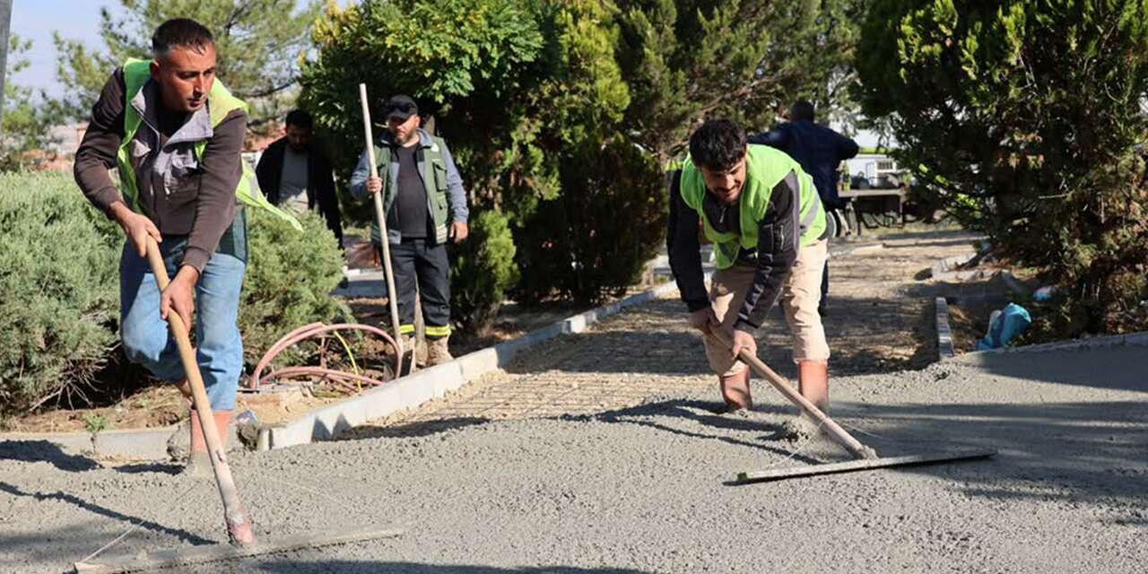 Karşıyaka Mahallesi’nde park yenileniyor: Çocuklar için yeni oyun alanları