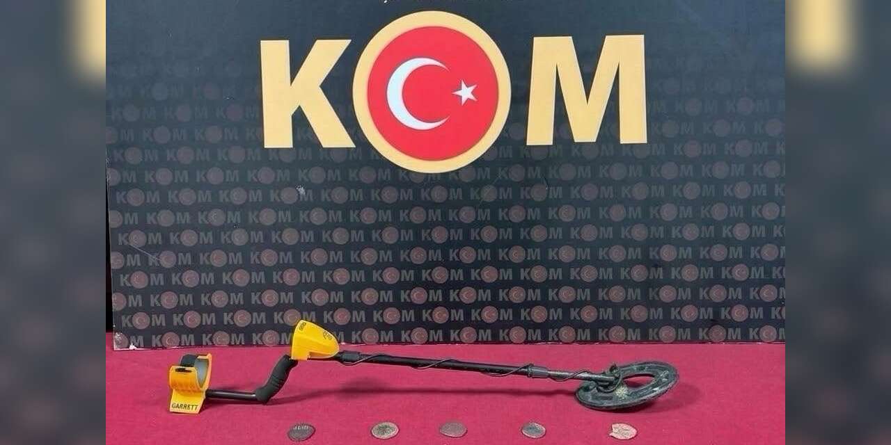 Tarihi eser nitelikli objeler ele geçirildi