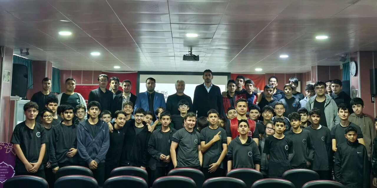 Kırıkkale’de üç lisede gençlerle buluştular: Türkiye’nin Önderleri Projesi tanıtıldı