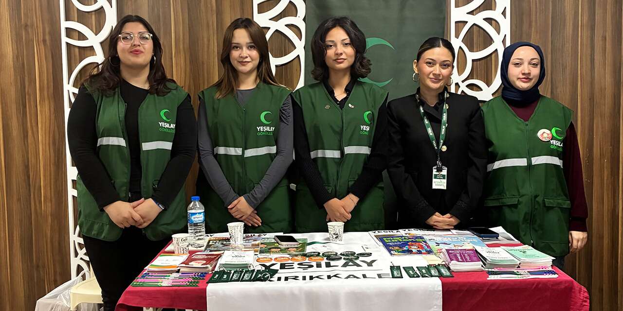 Yüksek İhtisas Hastanesi'nde Yeşilay standı kuruldu!