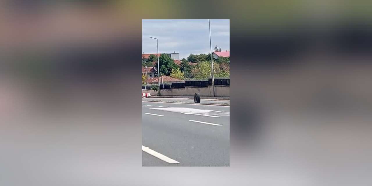 Ankara’da seyir halindeki EGO otobüsünün lastikleri koptu