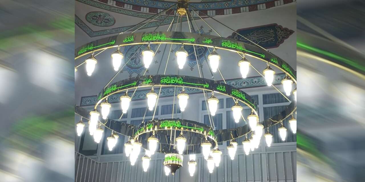 Sulakyurt Çarşı Camii’nde avizeler yenilendi: Daha aydınlık ibadet ortamı