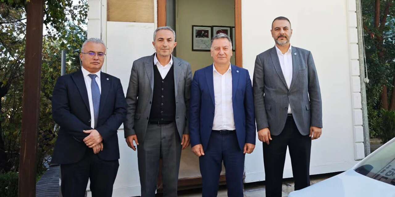 İYİ Parti’den Yaylacık Muhtarlığında Muhtarlar Günü buluşması
