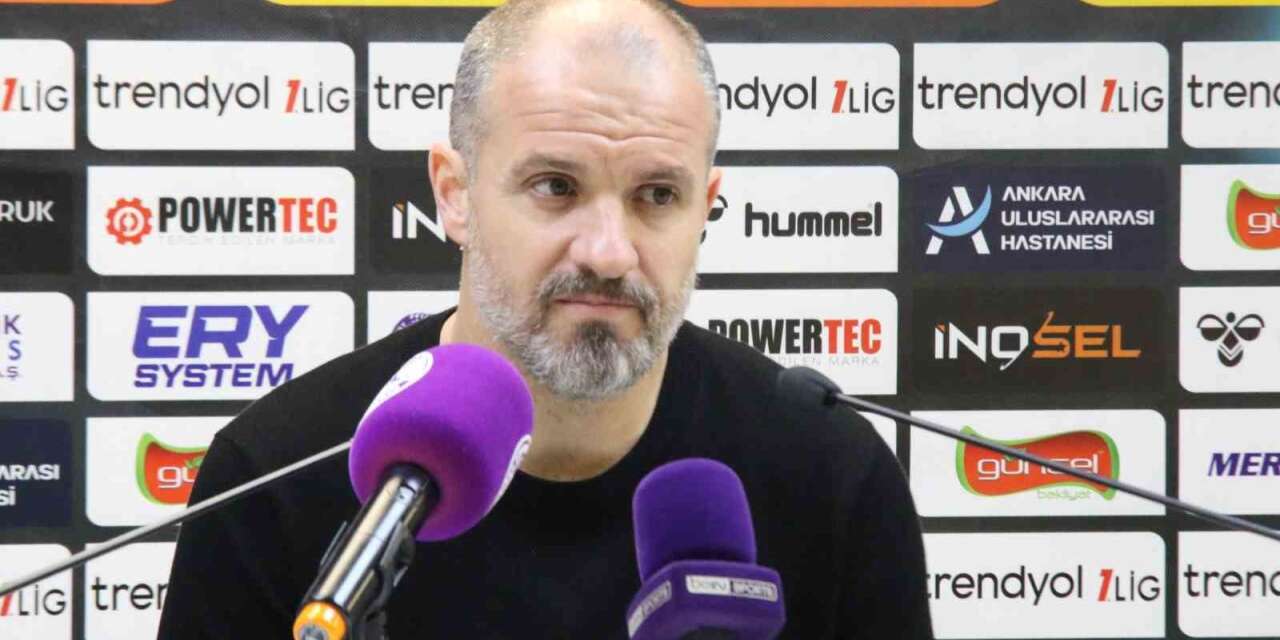 Mustafa Er: "4-2’lik bir galibiyet, hayırlı olsun, liderliği aldık"