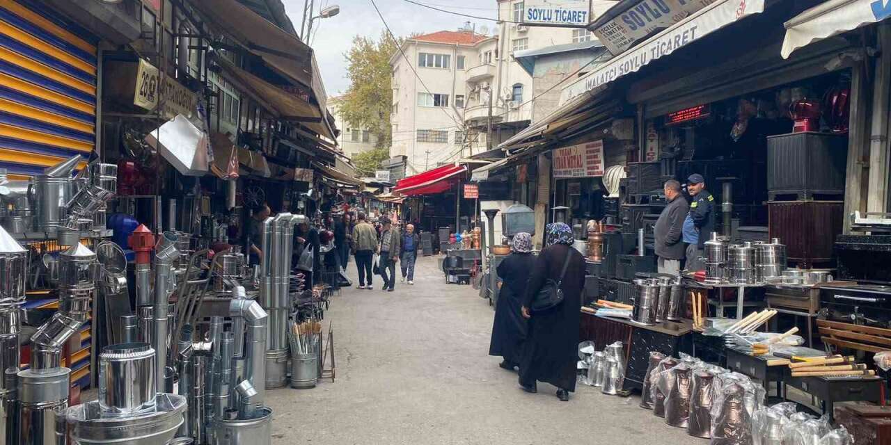 Sobacılar Çarşısı’nda kış hareketliliği: Sobalar 5 bin liradan başlıyor