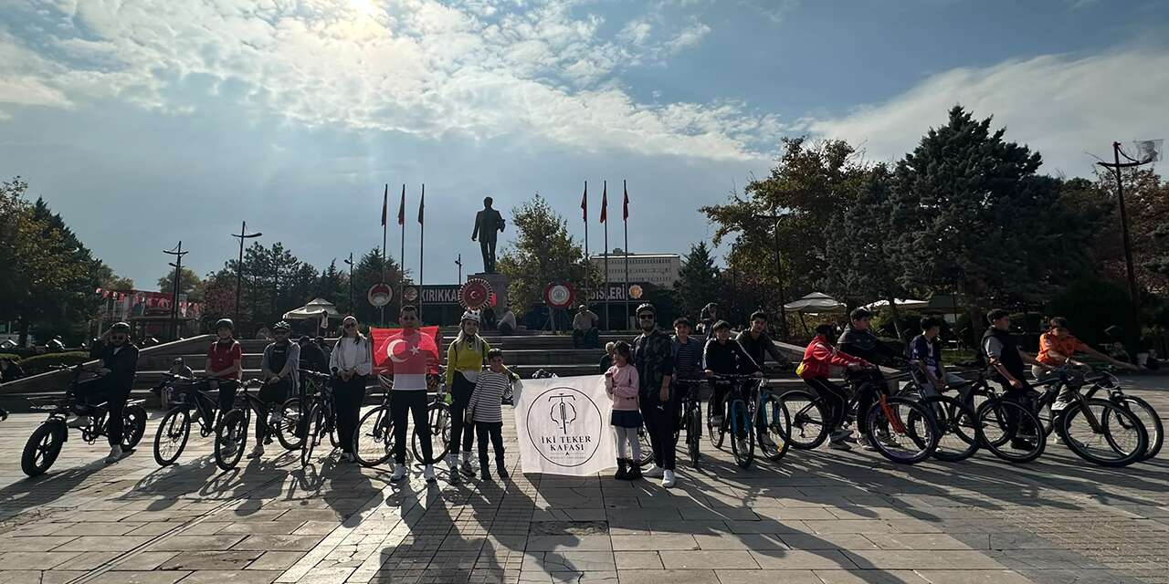 Kırıkkale’de Cumhuriyet Coşkusu: İki Teker Kafası İlk Sürüşünü Yaptı