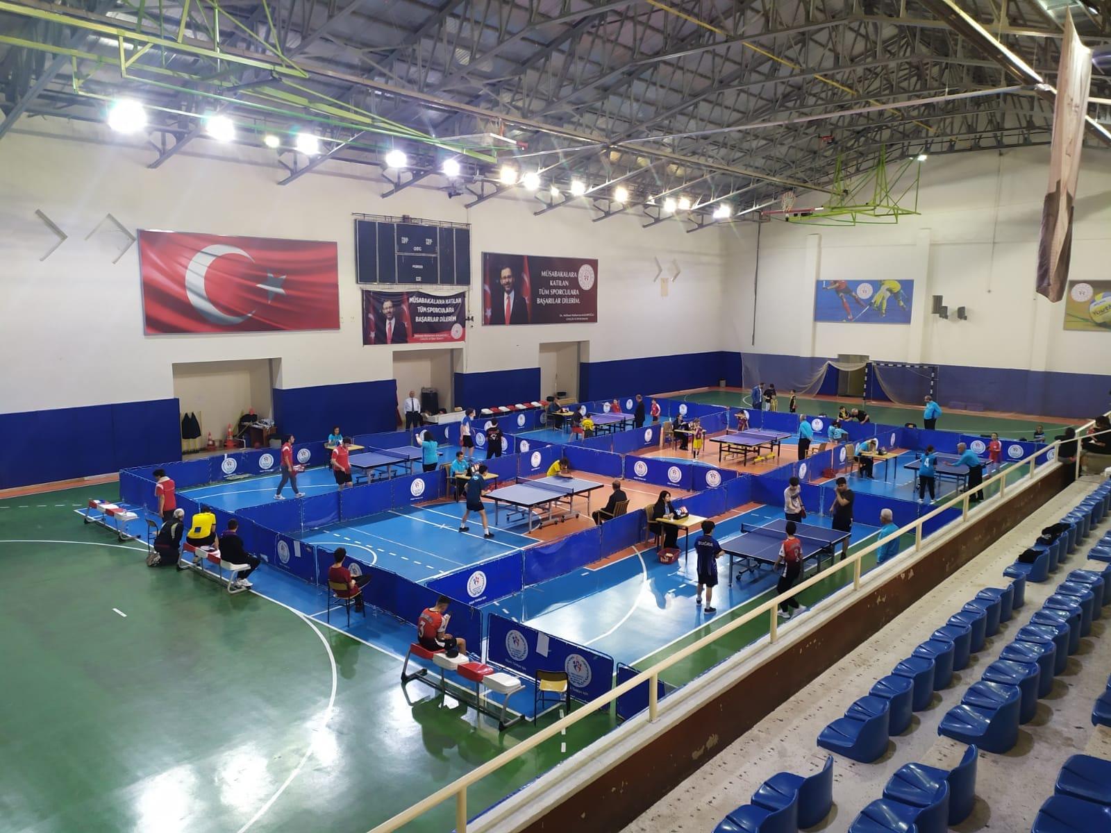 Masa Tenisi Kulüpler İl Şampiyonası Başladı