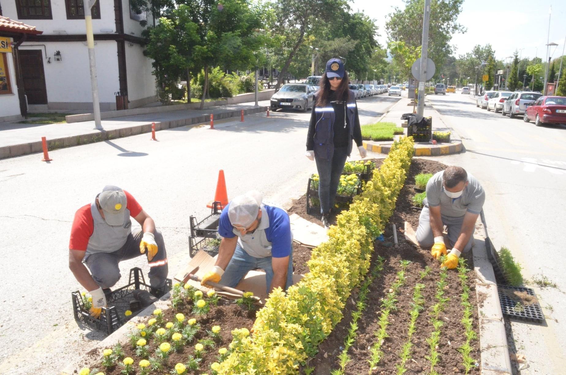 Kırıkkale Belediyesi, Her Yerde Çalışmalarına Devam Ediyor