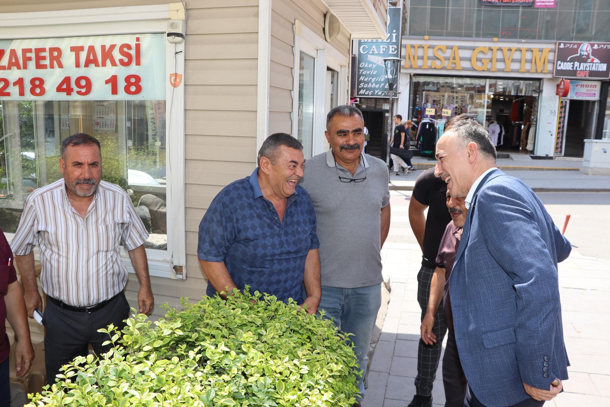 Başkan Saygılı, Esnaf Ve Vatandaşla Bir Araya Geldi