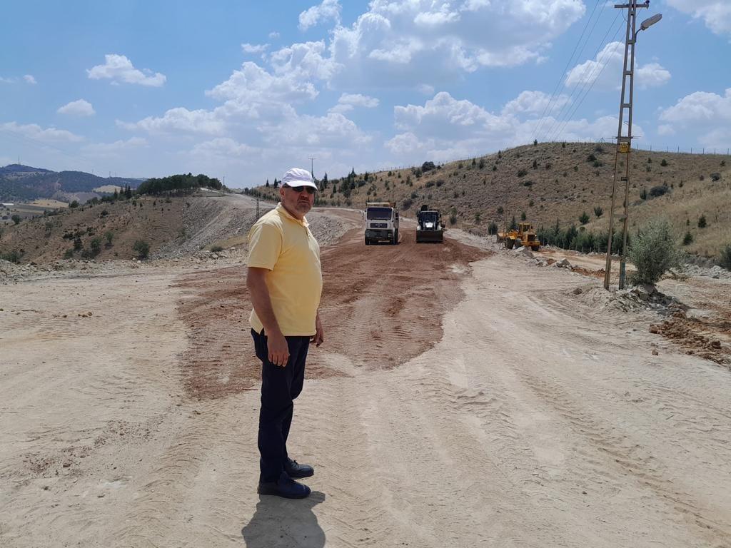 Bahşılı’da Mezarlık Yolu Yenilendi