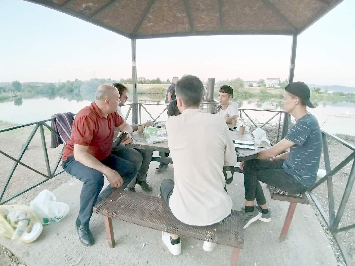 Şelale Çay Bahçesi Ziyaretçilerini Bekliyor