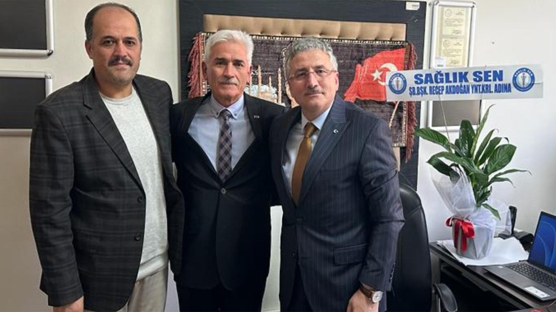 Akdoğan'dan duygusal ziyaret