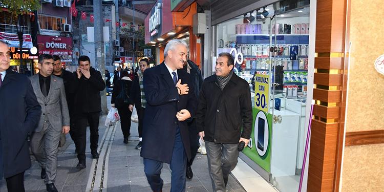 Vali Makas'tan esnaf ziyareti