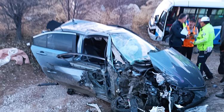 Trafik kazası: 20 kişi yaralandı