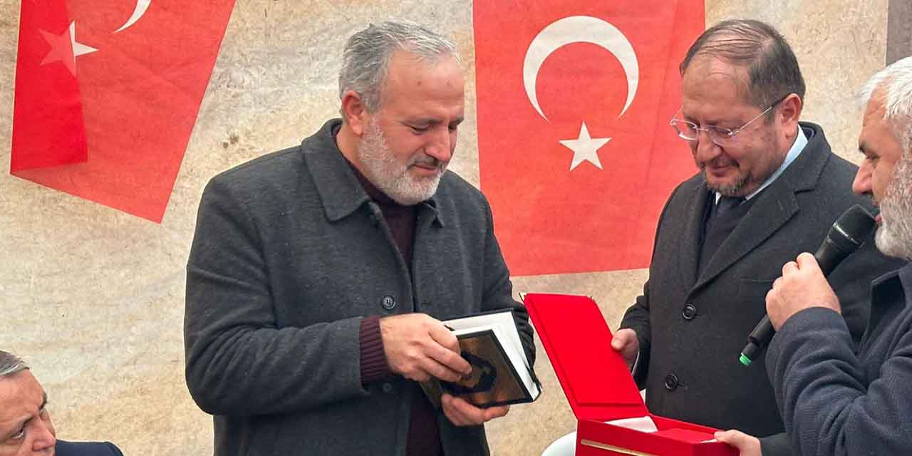 Akyön’den şehit babasına taziye ziyareti