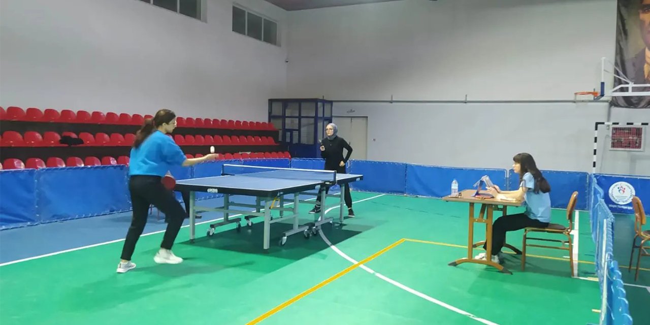 Masa tenisi turnuvası tamamlandı