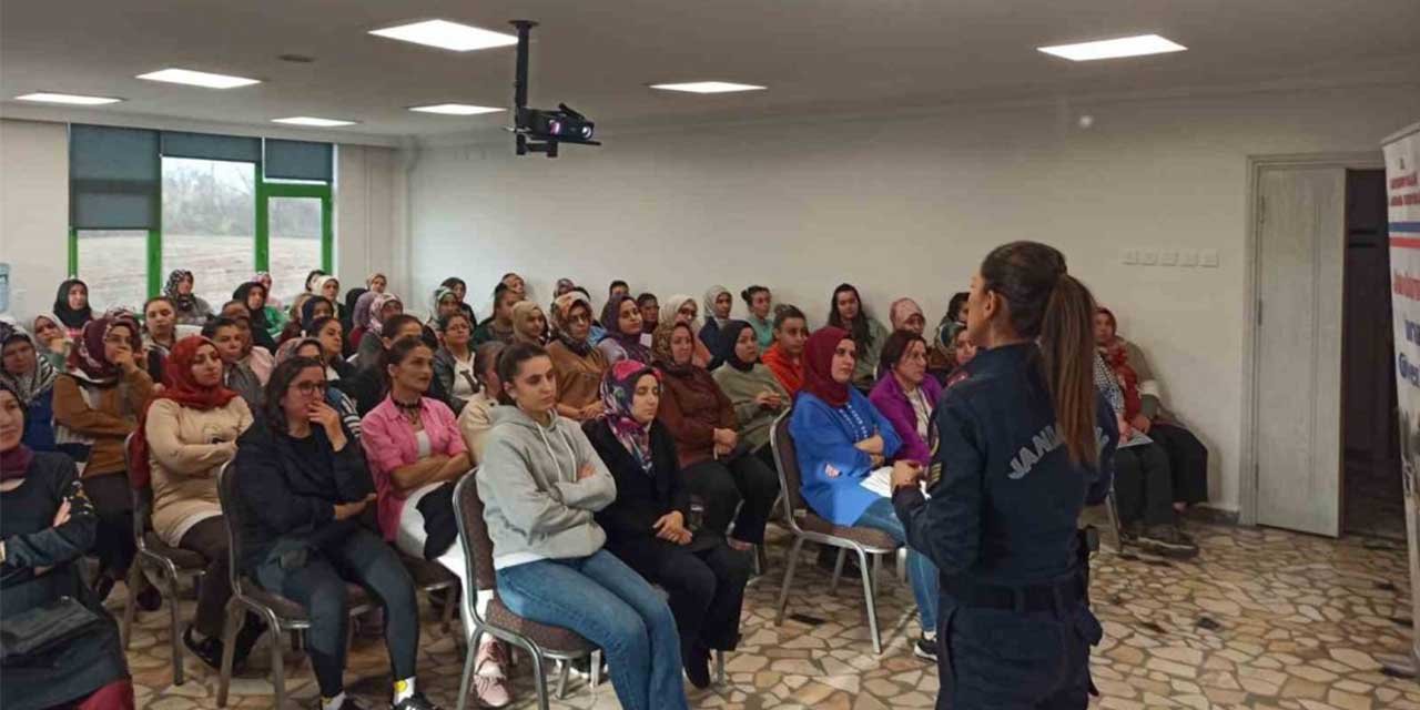 Jandarma ekipleri fabrika işçilerine KADES uygulamasını anlattı