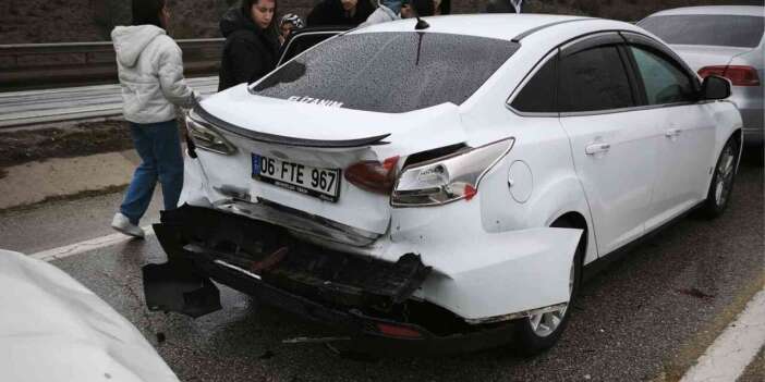 Kırıkkale’de zincirleme kaza: 3 yaralı