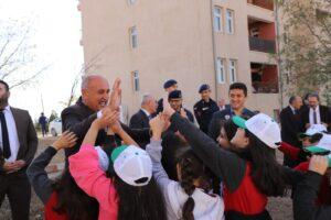 TÜRKYILMAZ ÖĞRENCİLERLE FİDAN DİKTİ - Kırıkkale Haber, Son Dakika Kırıkkale Haberleri