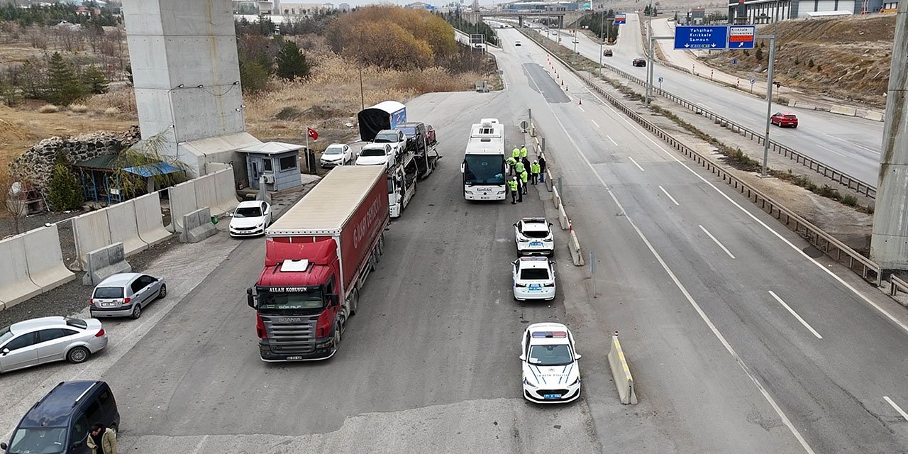 84-arac-trafikten-men-edildi2.jpg