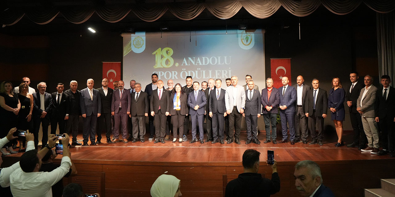 18-anadolu-spor-odulleri-sahiplerini-buldu2.jpg