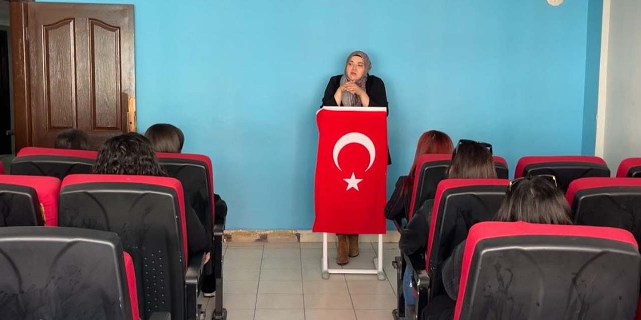 asenalardan-dogu-turkistan-ve-filistin-semineri2.jpg