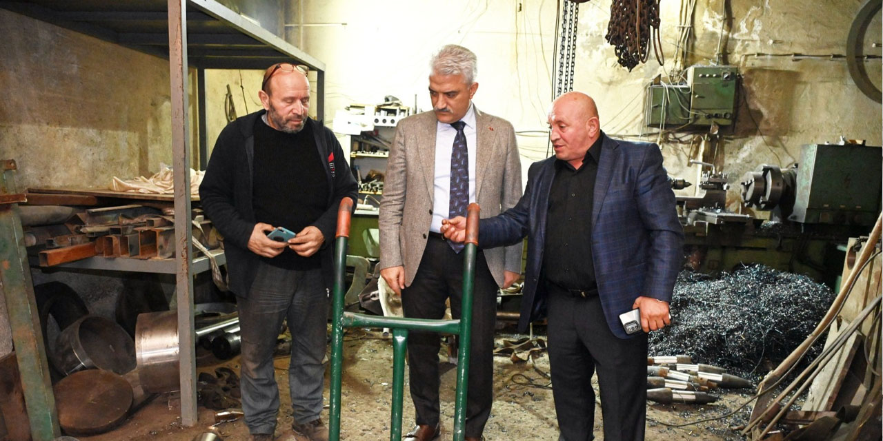 vali-makas-eski-sanayi-sitesi-esnafini-ziyaret-etti.jpg