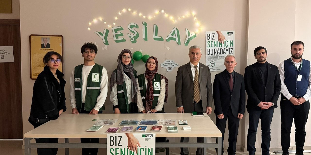 yesilay-universiteli-genclerle-bagimliliga-savas-acti-8965.jpg