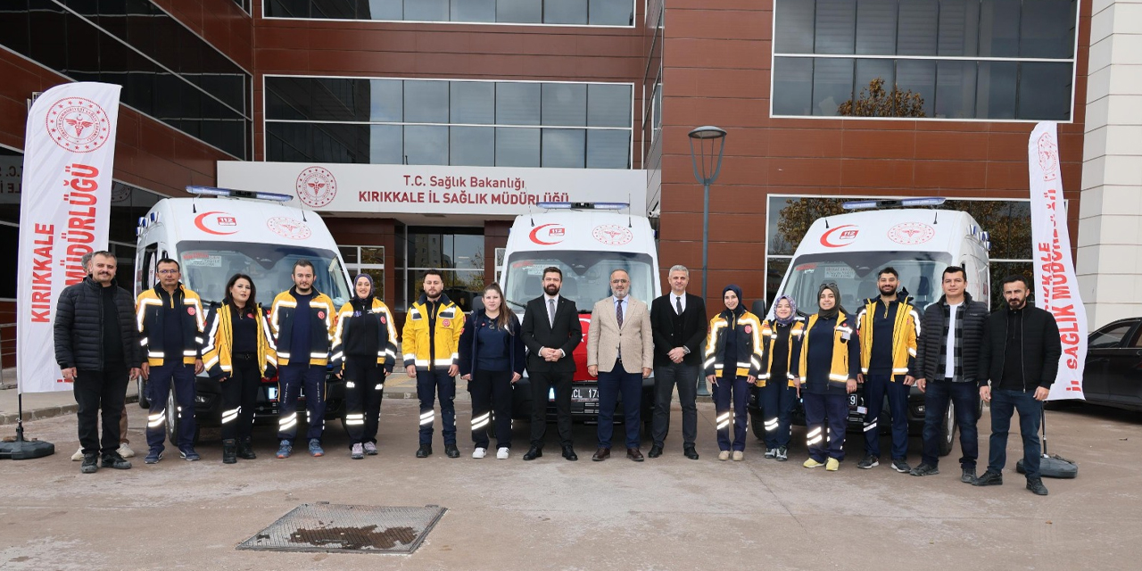 acil-saglik-hizmetleri-icin-3-ambulans-goreve-hazir75421.jpg