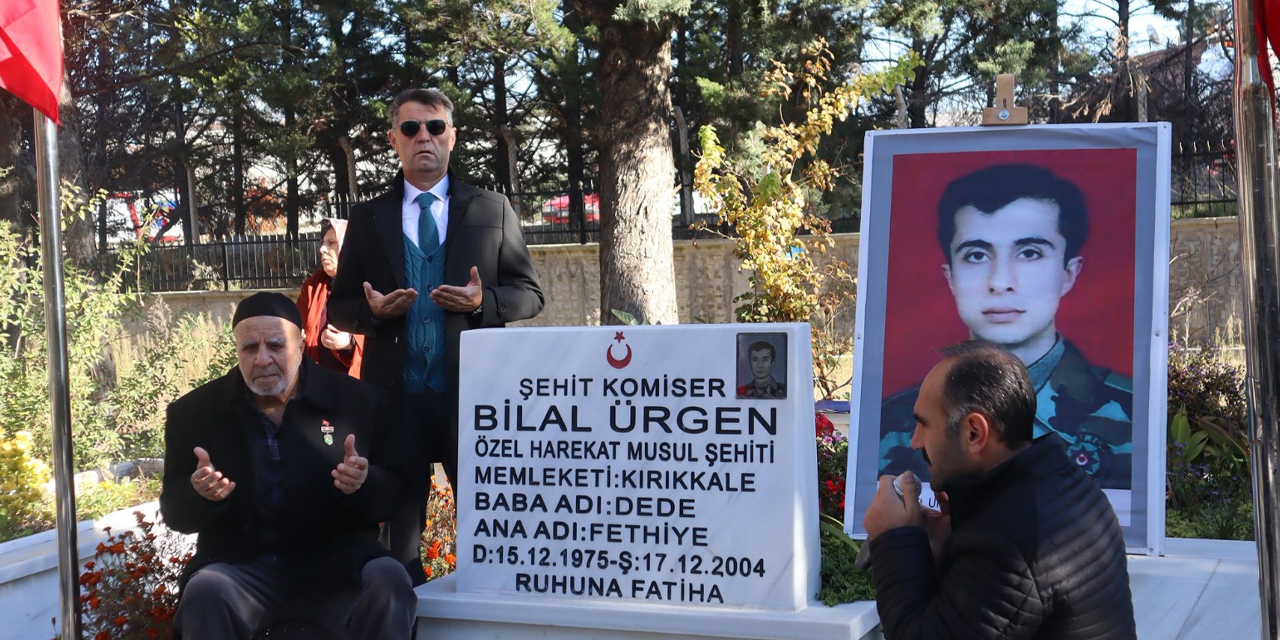 ehitler-bilal-urgen-ve-ahmet-duman-kabirleri-basinda-anildi9865.jpg