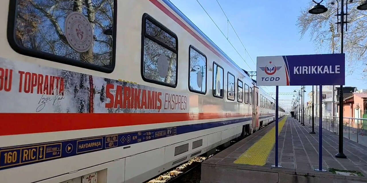 sarikamis-treni-kirikkaleden-gecti-8756