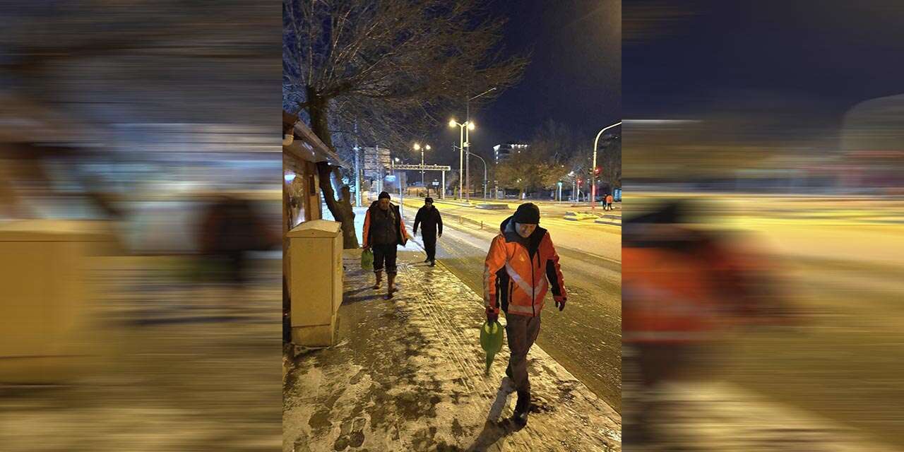 buzlanmaya-karsi-ekiplerden-gece-mesaisi2