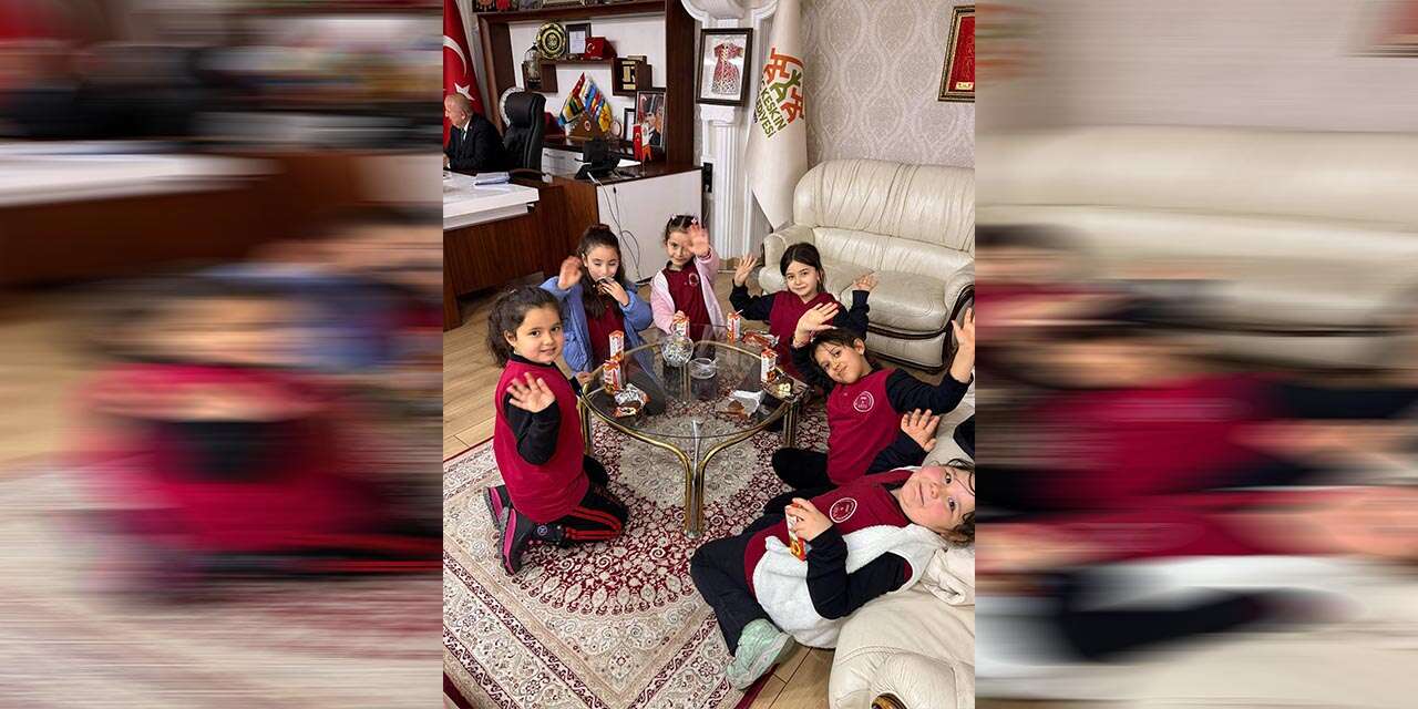 mehmet-uzelli-ilkokulundan-anlamli-ziyaret-3