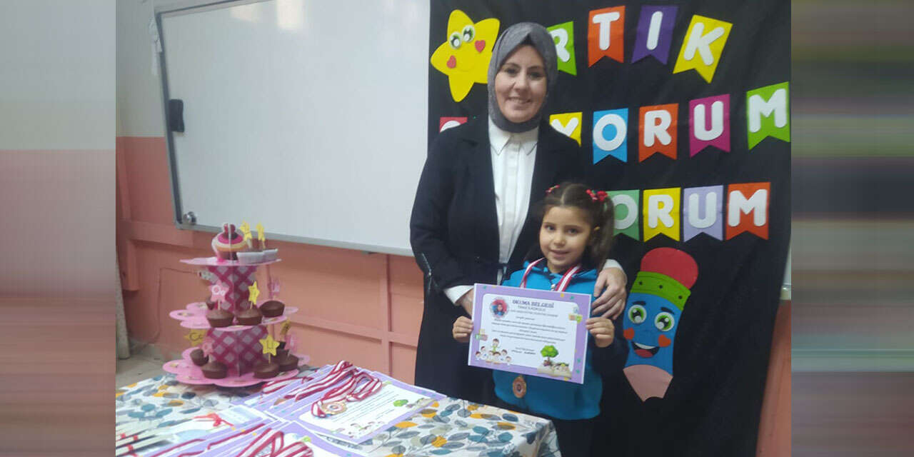 tinaz-ilkokulunda-okuma-bayrami-coskusu3