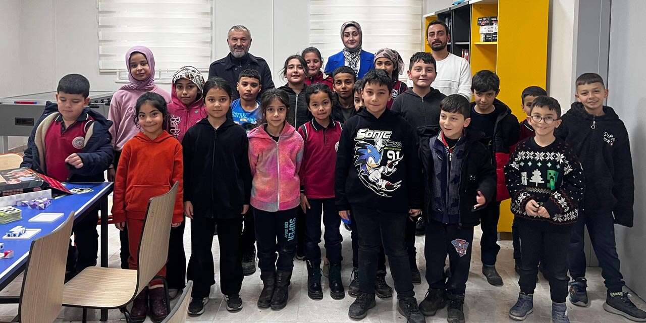 kaymakam-uzunyol-cocuklarla-oyun-oynadi-2