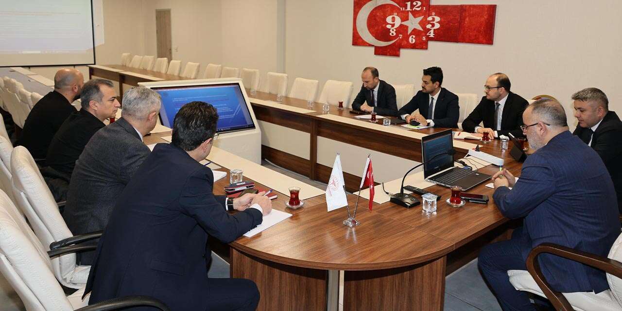 saglik-yatirimlari-ve-oncelikler-masaya-yatirildi2