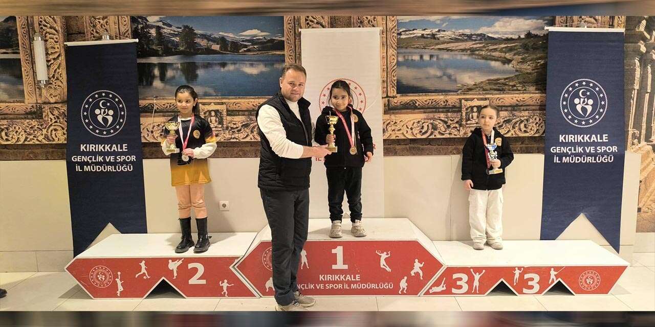 satranc-tutkunlari-zaman-ve-rakipleriyle-yaristi2