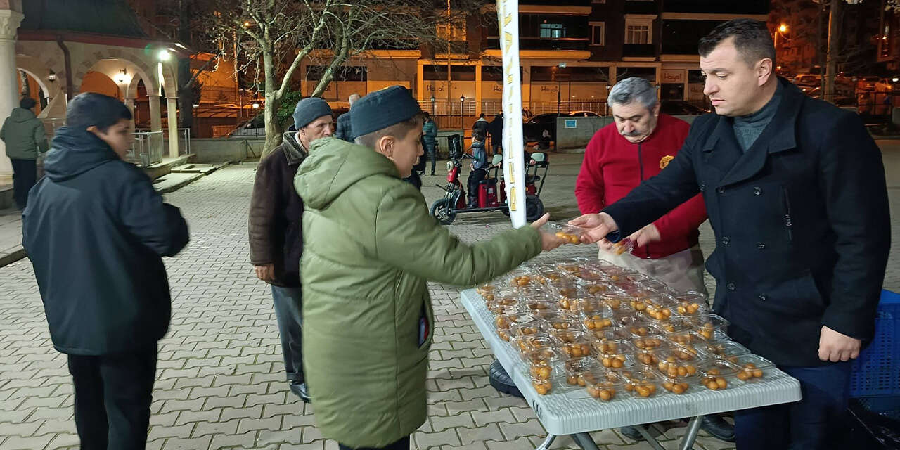 mirac-kandilinde-tatlilar-kirikkale-belediyesinden2